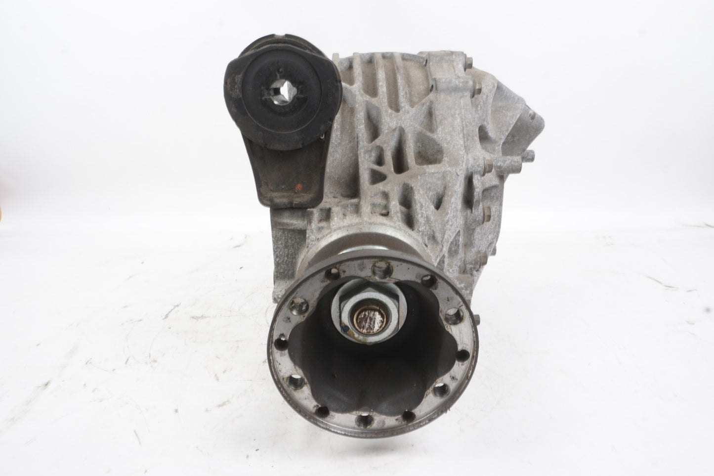2014 - 2019 Maserati Ghibli Rear Differential Diff Axle Carrier 670009608 Oem