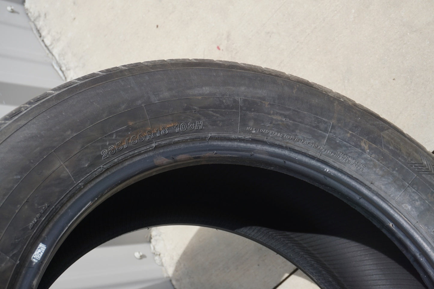 PAIR Used-235/60 R18 Yokohama Avid Ascend LX 103 H 8/32 DOT 4421