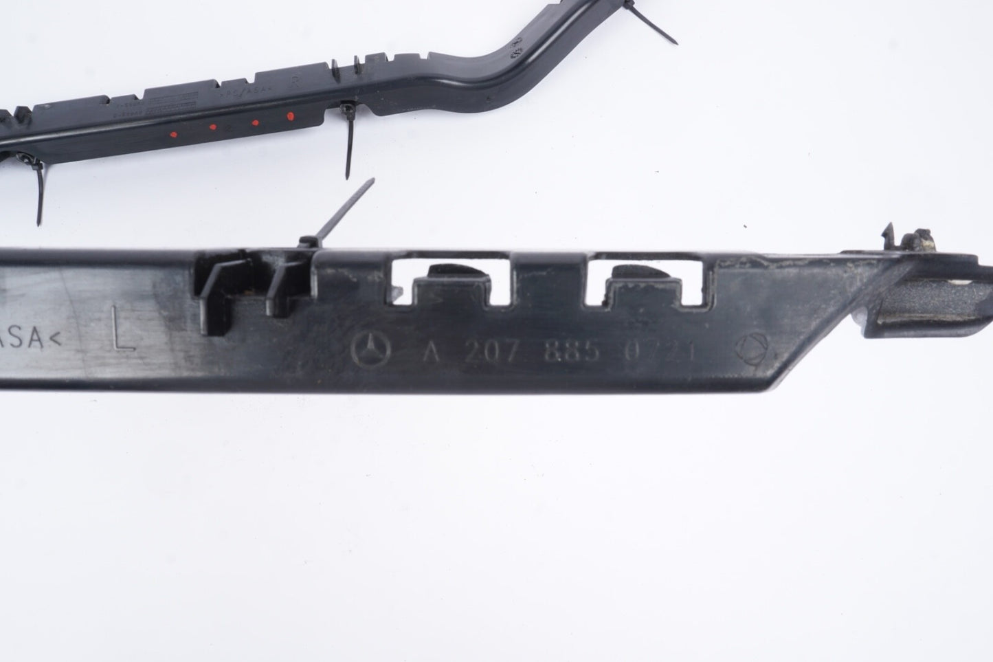 10-13 Mercedes W207 E350 E550 Rear Bumper Bracket Left & Right OEM