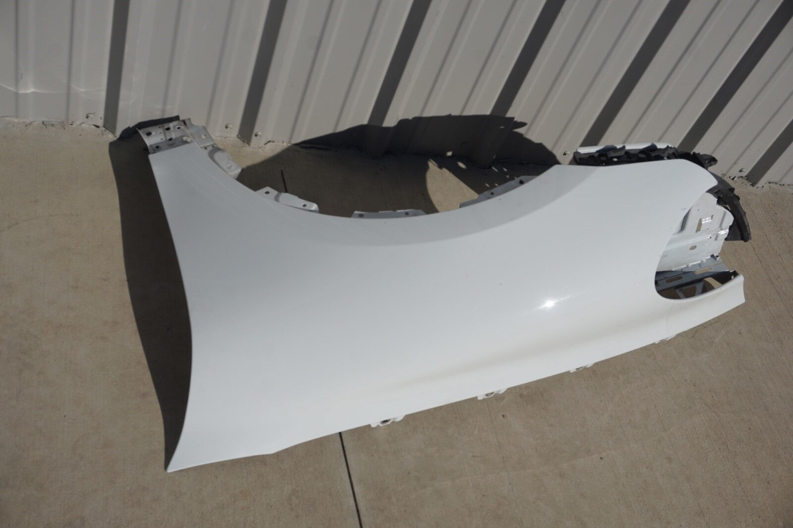 11-14 Porsche Cayenne 958 S Left Driver Side Fender Assembly WHITE OEM