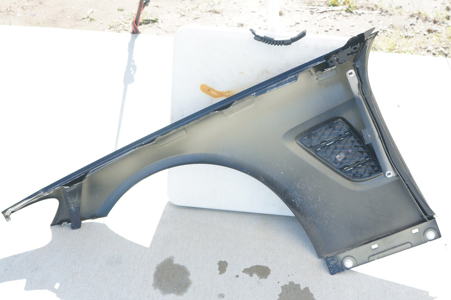 2017-2020 MERCEDES-BENZ SL450 SL500 SL550 W231 RIGHT SIDE FENDER OEM BLACK