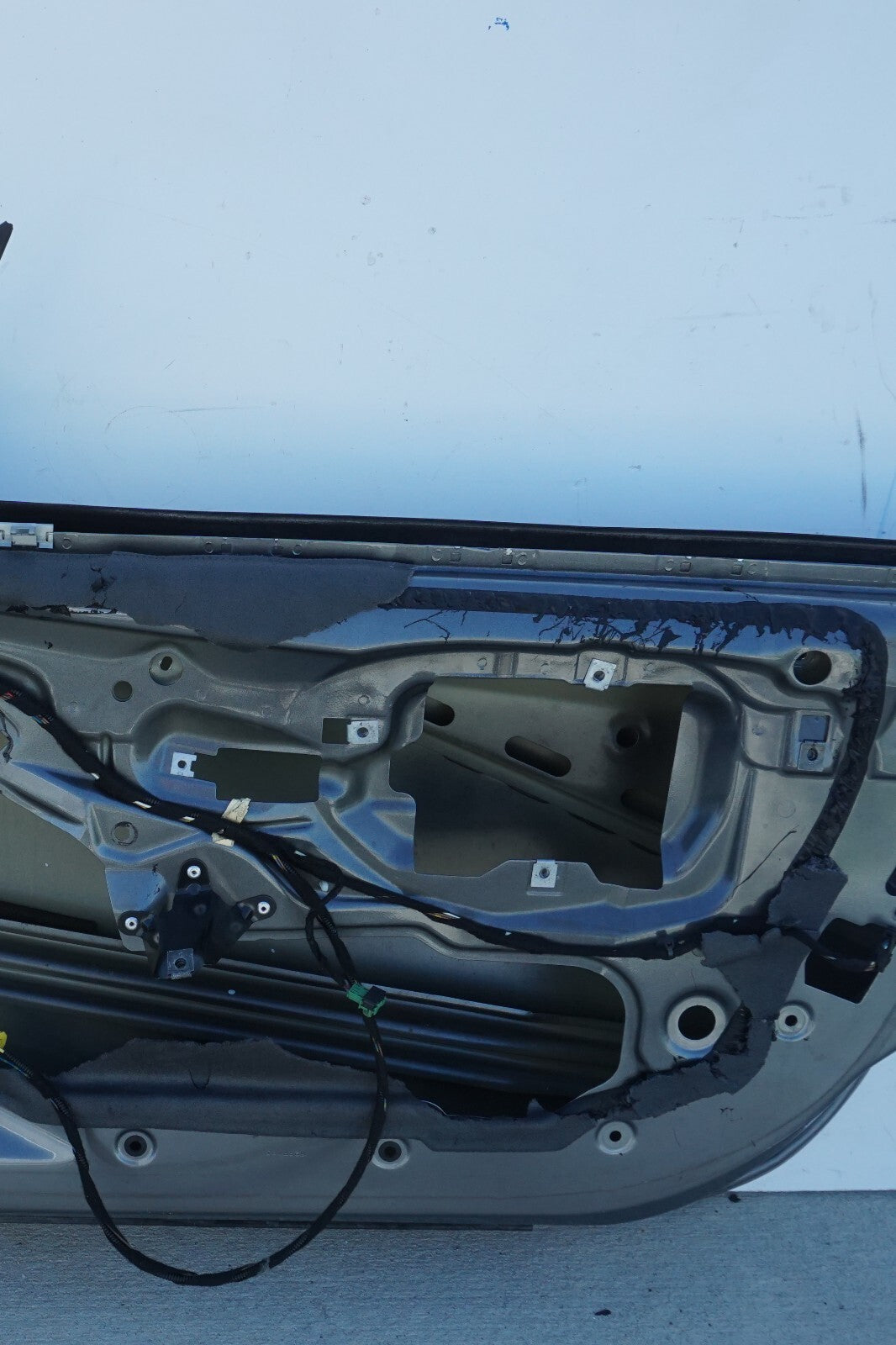 2003-2008 BMW Z4 E85 FRONT RIGHT PASSENGER DOOR SHELL  OEM