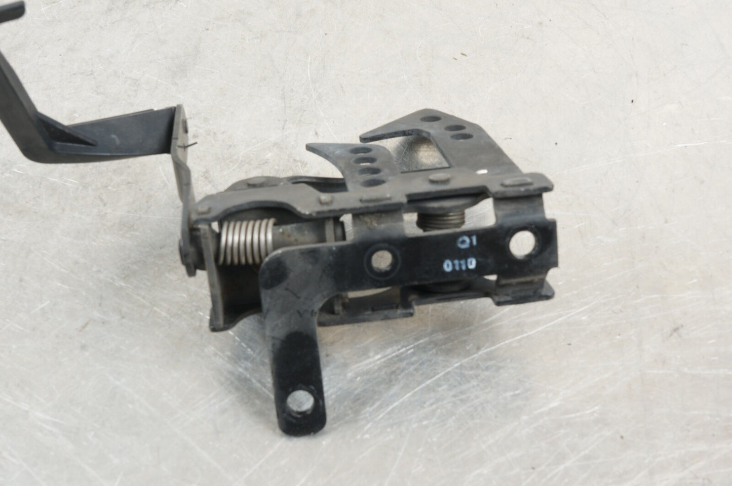 2007 - 2013 MERCEDES W221 S550 S600 CL550 HOOD LOCK LATCH CATCH HINGE HANDLE