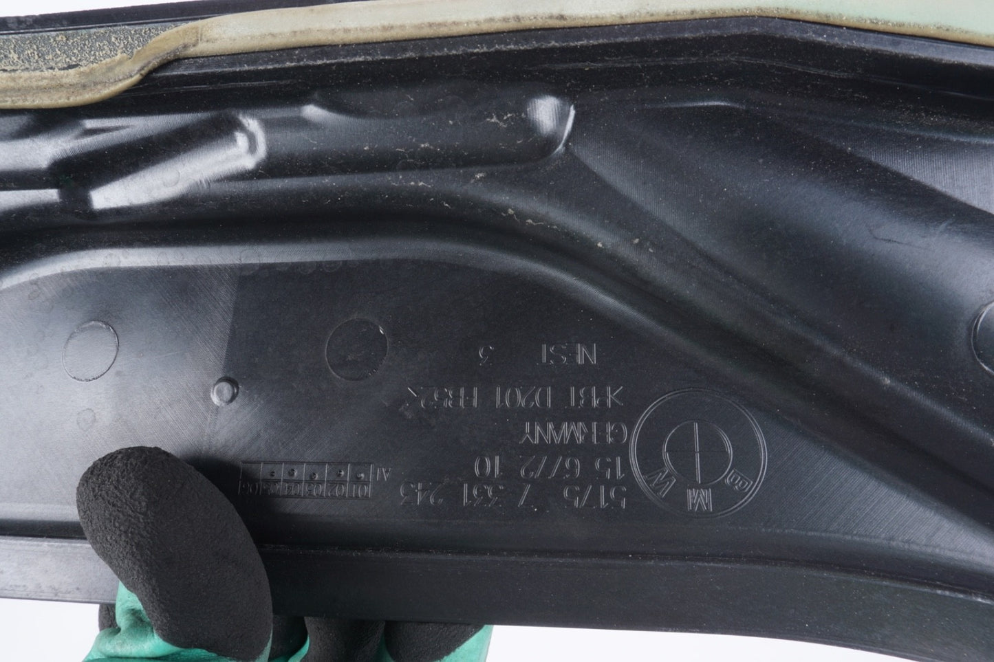 12-20 BMW F30 F32 COWL CENTER PARTITION PANEL TOP TRIM COVER OEM