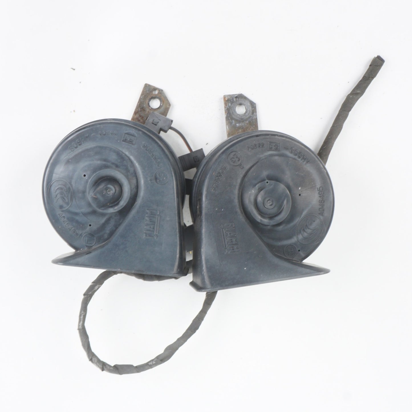 2003 - 2012 MERCEDES R230 SL500 FRONT LOW HIGH TONE SIGNAL HORN SET X2 OEM