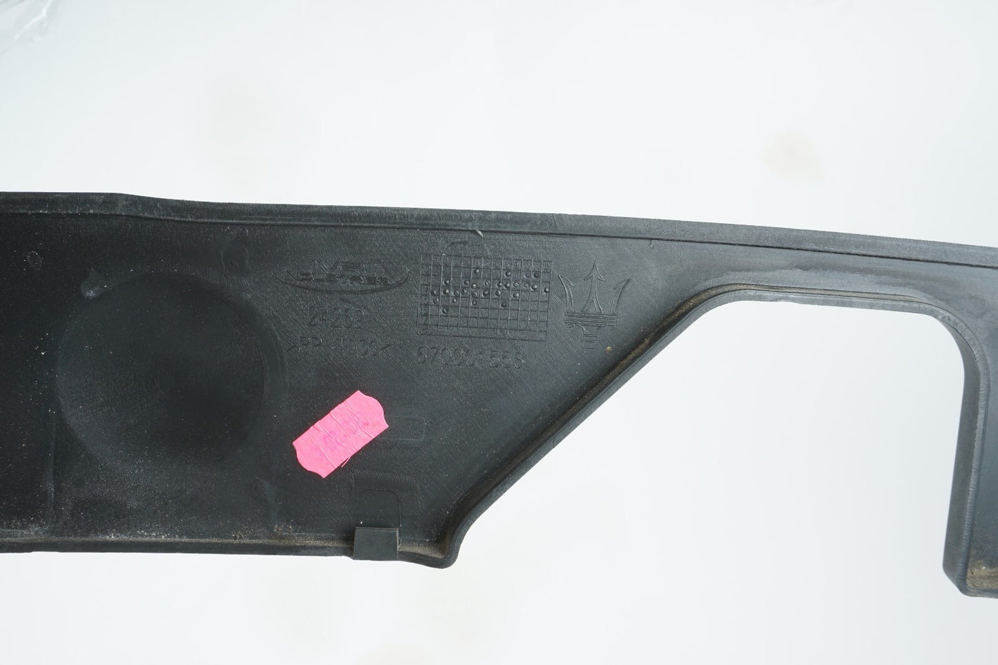 2014-2017 MASERATI QUATTROPORTE FRONT BUMPER UPPER BRACKET PANEL  OEM