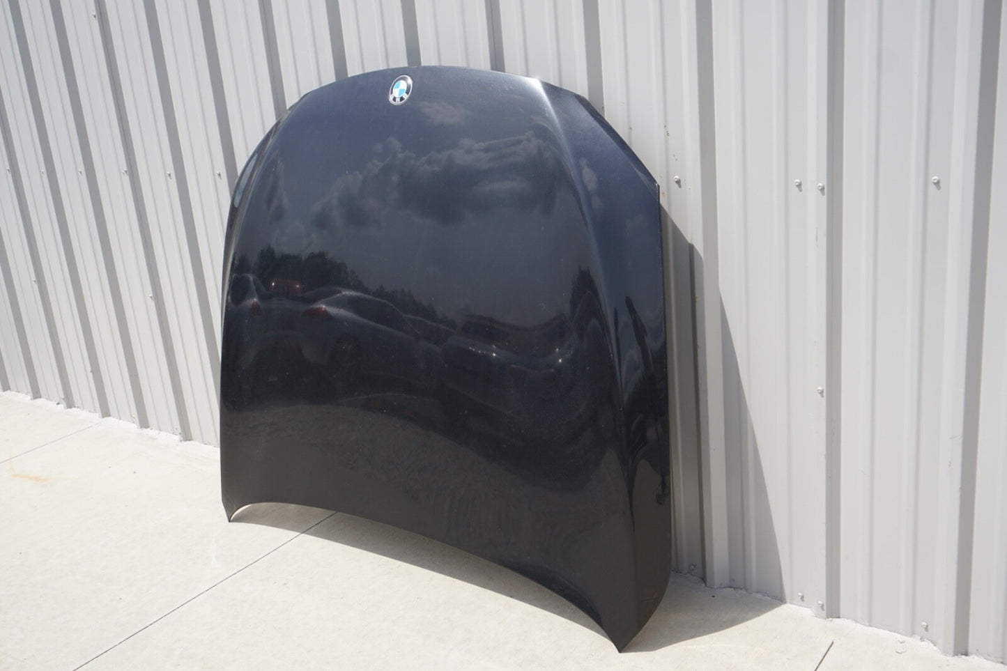 2009 - 2015 BMW 750i 750Li Hood 41617204514 OEM