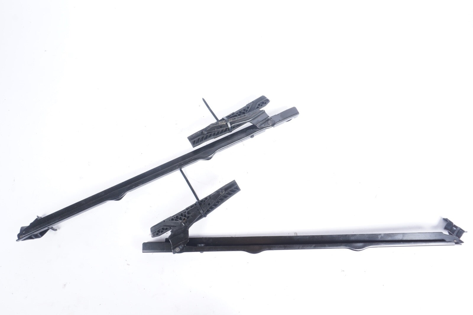 2011-2018 AUDI A8L D4 SUNROOF PANARAMIC GLASS BRAKET RAIL