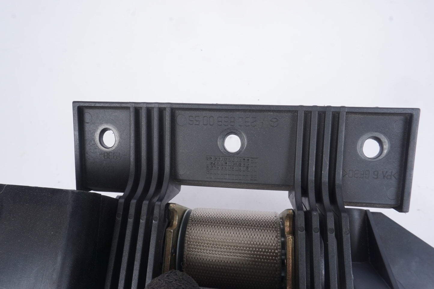03-08 Mercedes R230 SL500 Rear Left Seat Belt Retractor Luggage w/Speaker Oem