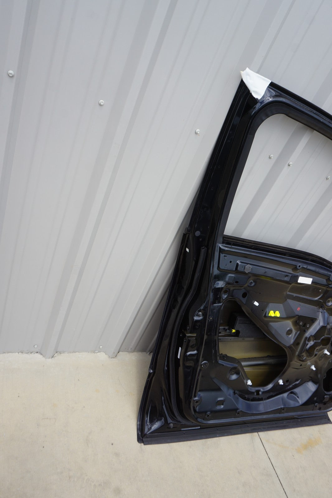 2018 - 2024 NISSAN TITAN XD FRONT LEFT DOOR SHELL COVER PANEL OEM