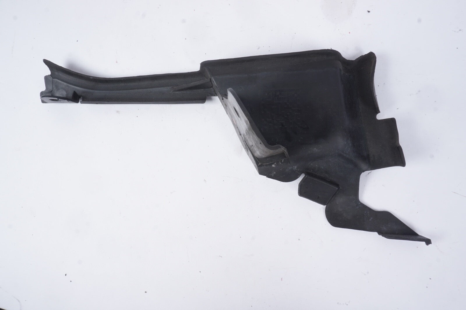06-11 mercedes w164 ml350 front right left radiator support line air baffle pair