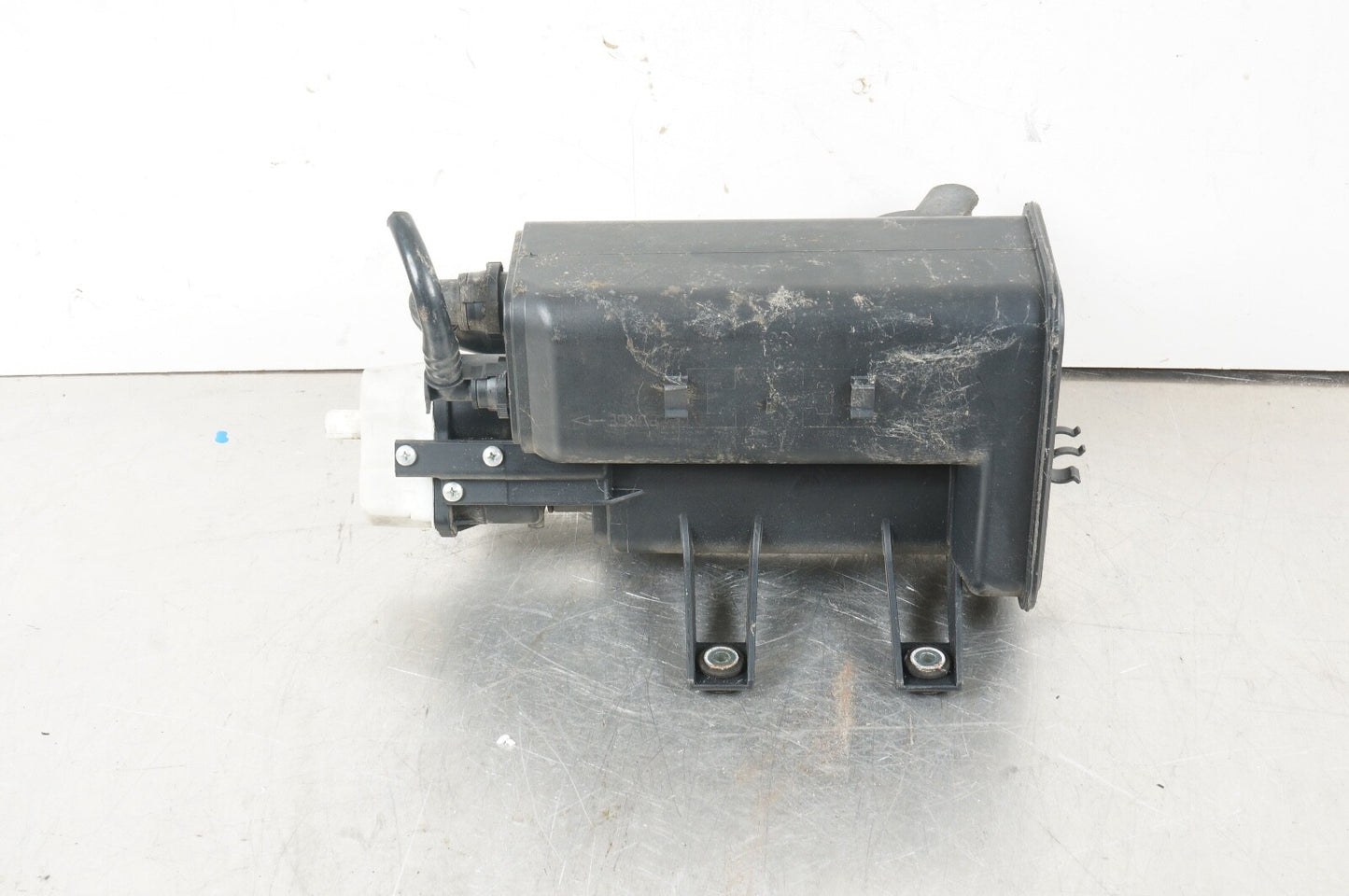 03-08 BMW E86 E85 Z4 FUEL EVAP VAPOR CHARCOAL CANISTER 6758019 OEM