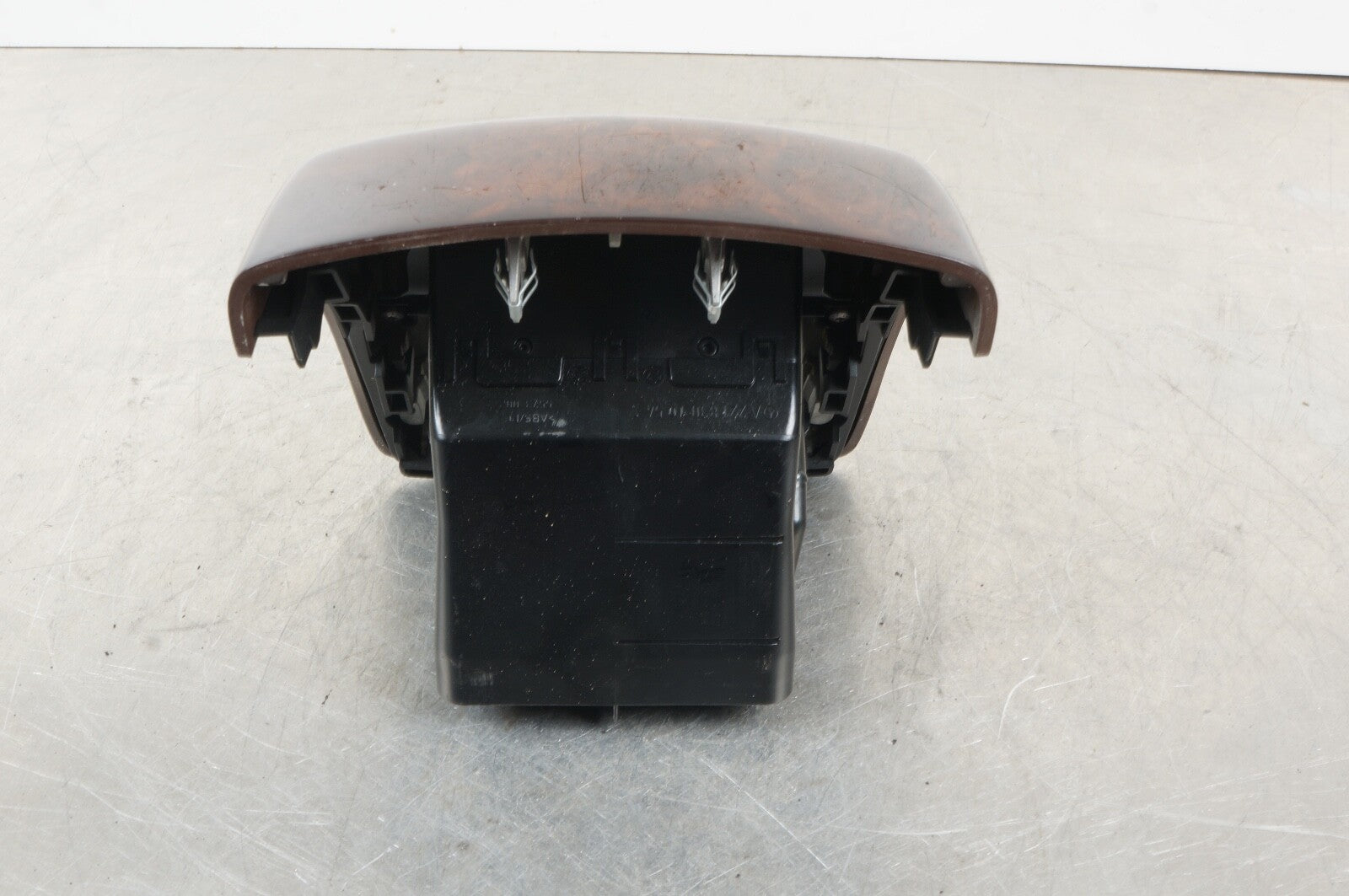 07-13 Mercedes W221 S550 S400 S600 Rear Center Console AC A/C Air Vent Trim OEM
