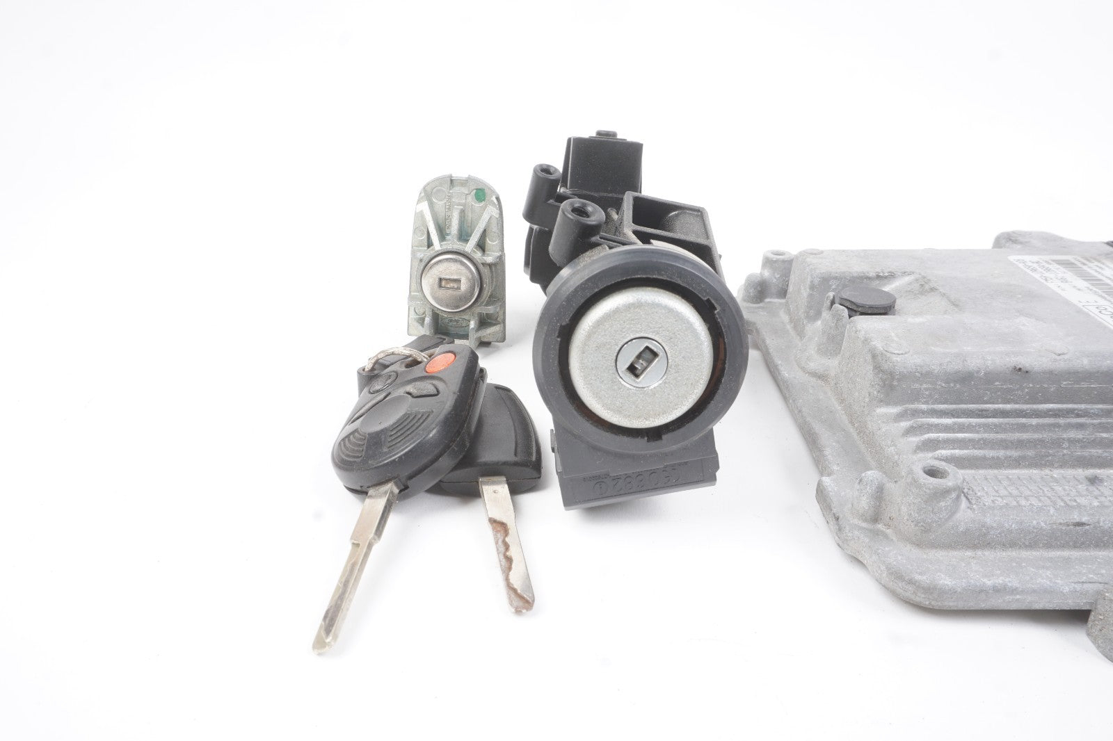 2015 - 2018 Ford Focus 2.0L Ignition SET Key Lock Module OEM