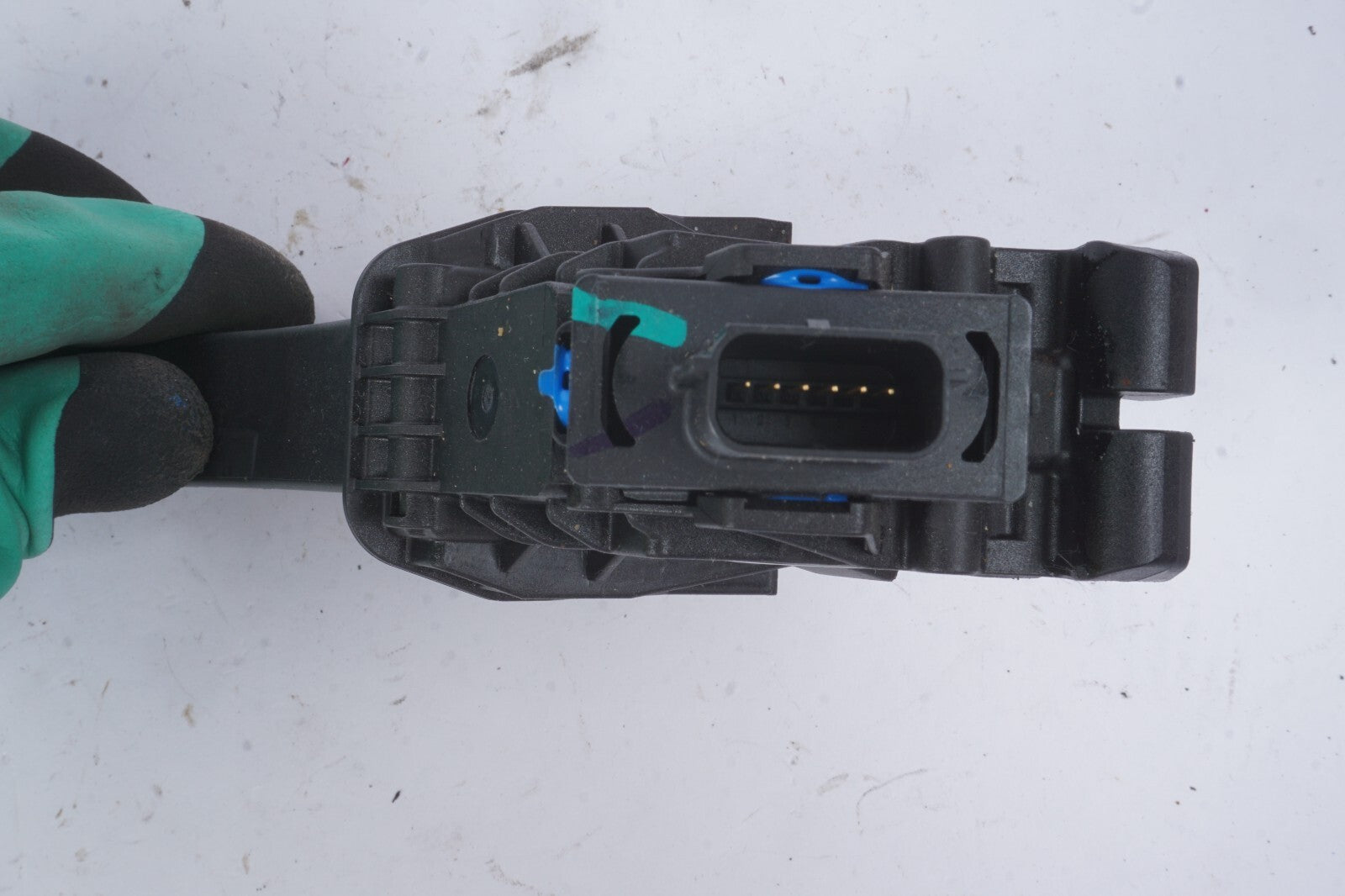 2021 - 2023 Polestar 2 Gas Pedal Accelerator 32264188 OEM