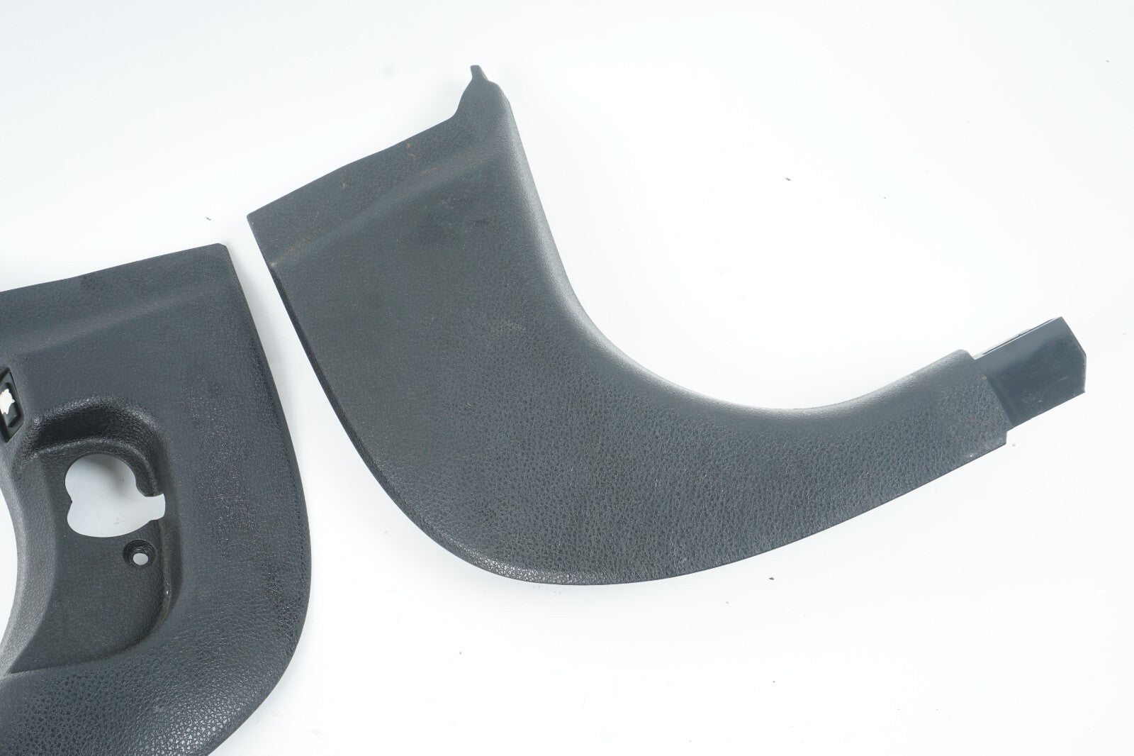 2012 - 2018 BMW 650i 640i FRONT LEFT & RIGHT SIDE KICK PANEL TRIM  OEM