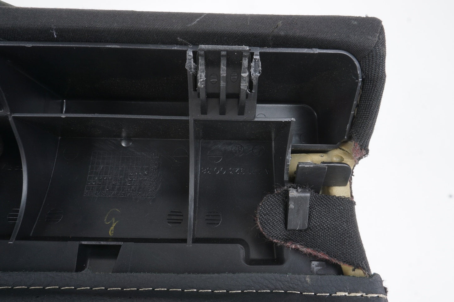 07-09 MERCEDES S550 W221 REAR SEAT CUSHION ARMREST TOP COVER OEM