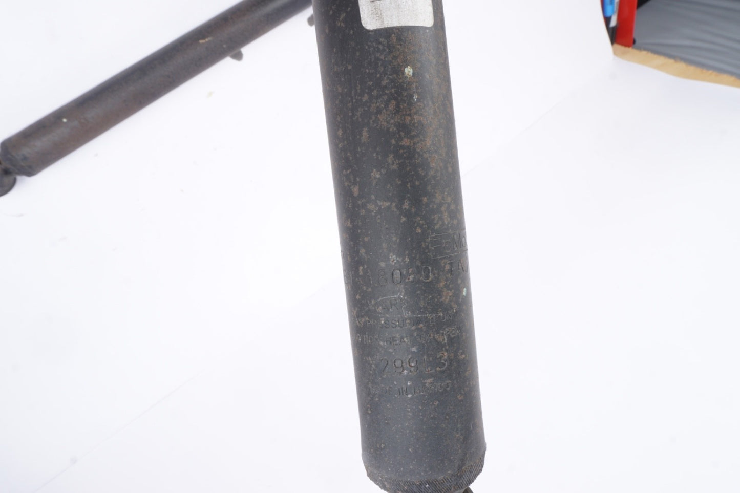 13-18 FORD FOCUS REAR LEFT LH AND RIGHT RH SIDE STRUT SHOCK ABSORBER OEM PAIR
