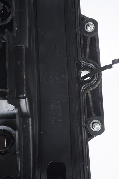 2015 - 2018 FORD FOCUS 1.0L ENGINE VALVE COVER OEM