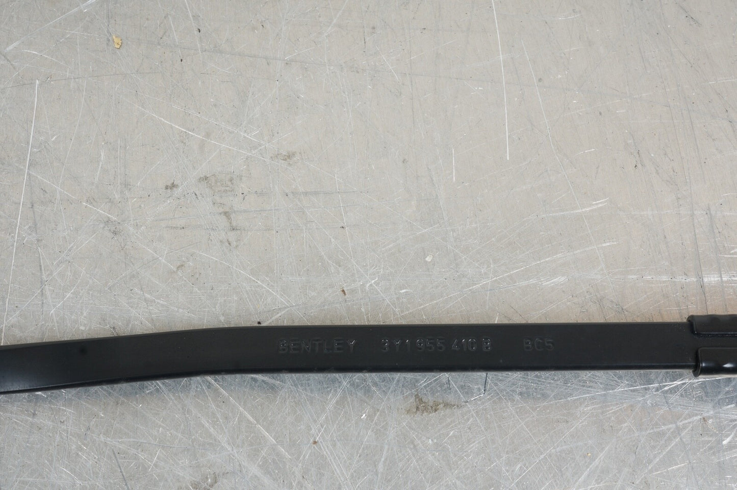 2010 - 2020 Bentley Mulsanne Windshield Wiper Arm 3Y1955410B 3Y1955409