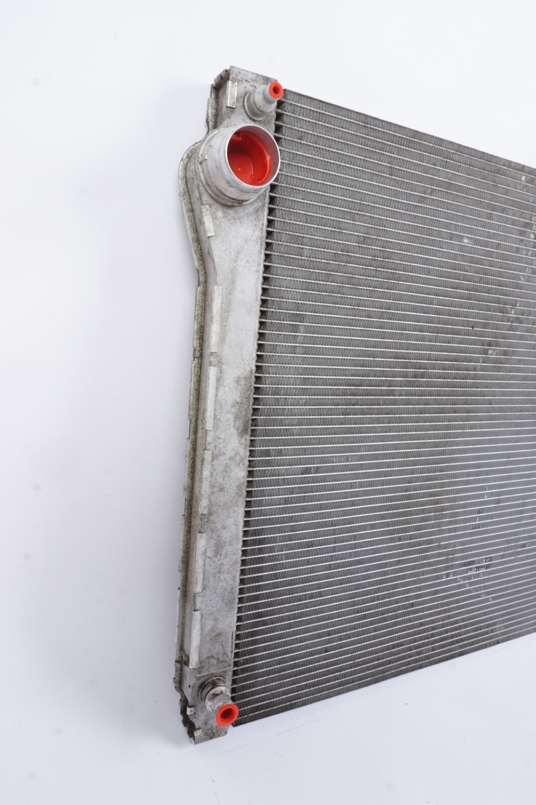 09-15 BMW F01 F02 750i Engine Coolant Cooling Radiator Assembly 7570094 OEM