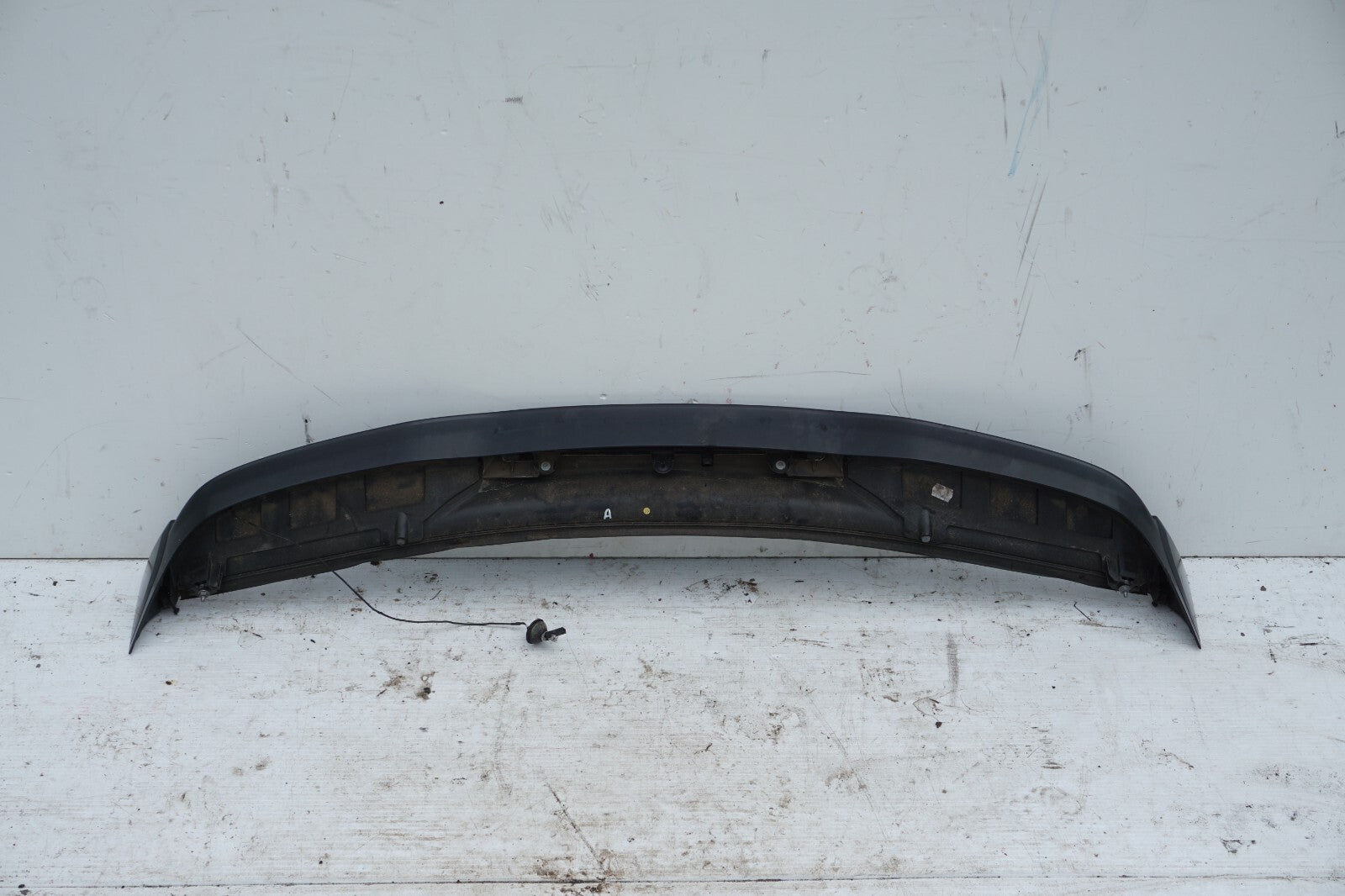 11-14 Porsche Cayenne 958 Rear Trunk Spoiler Wing w/ 3rd Brake Light OEM