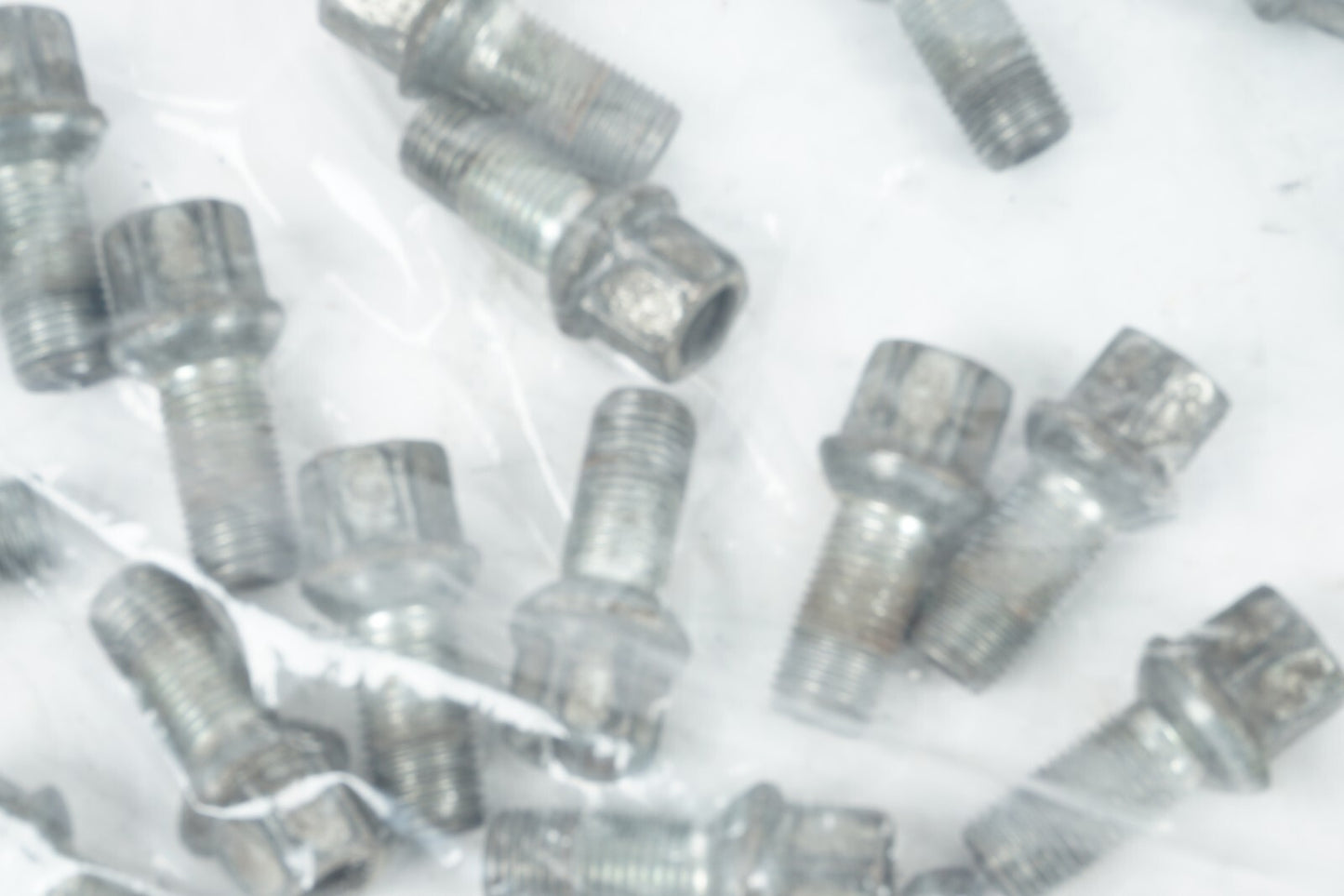 2012 - 2018 AUDI A7 WHEEL LUG NUT BOLTS SET OF 20 OEM