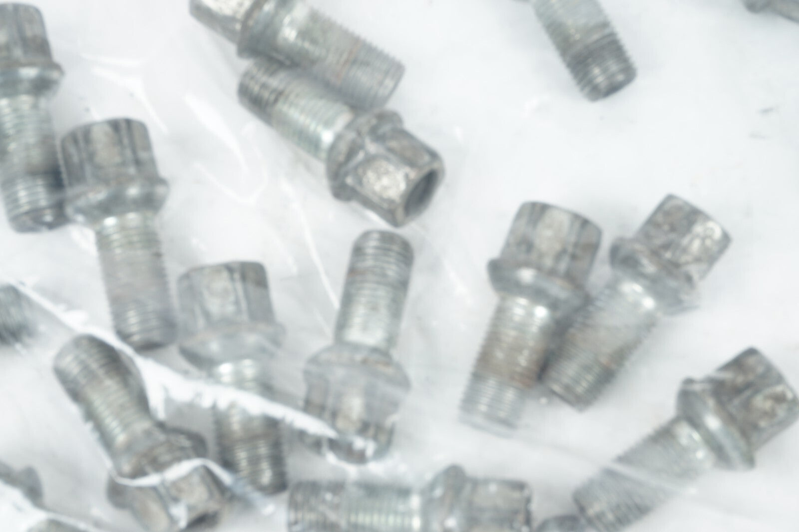 2012 - 2018 AUDI A7 WHEEL LUG NUT BOLTS SET OF 20 OEM