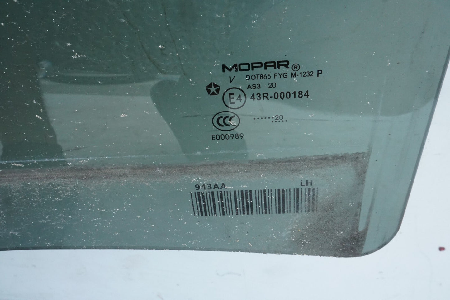 17-20 CHRYSLER PACIFICA REAR DOOR WINDOW GLASS LEFT DRIVER SIDE  OEM