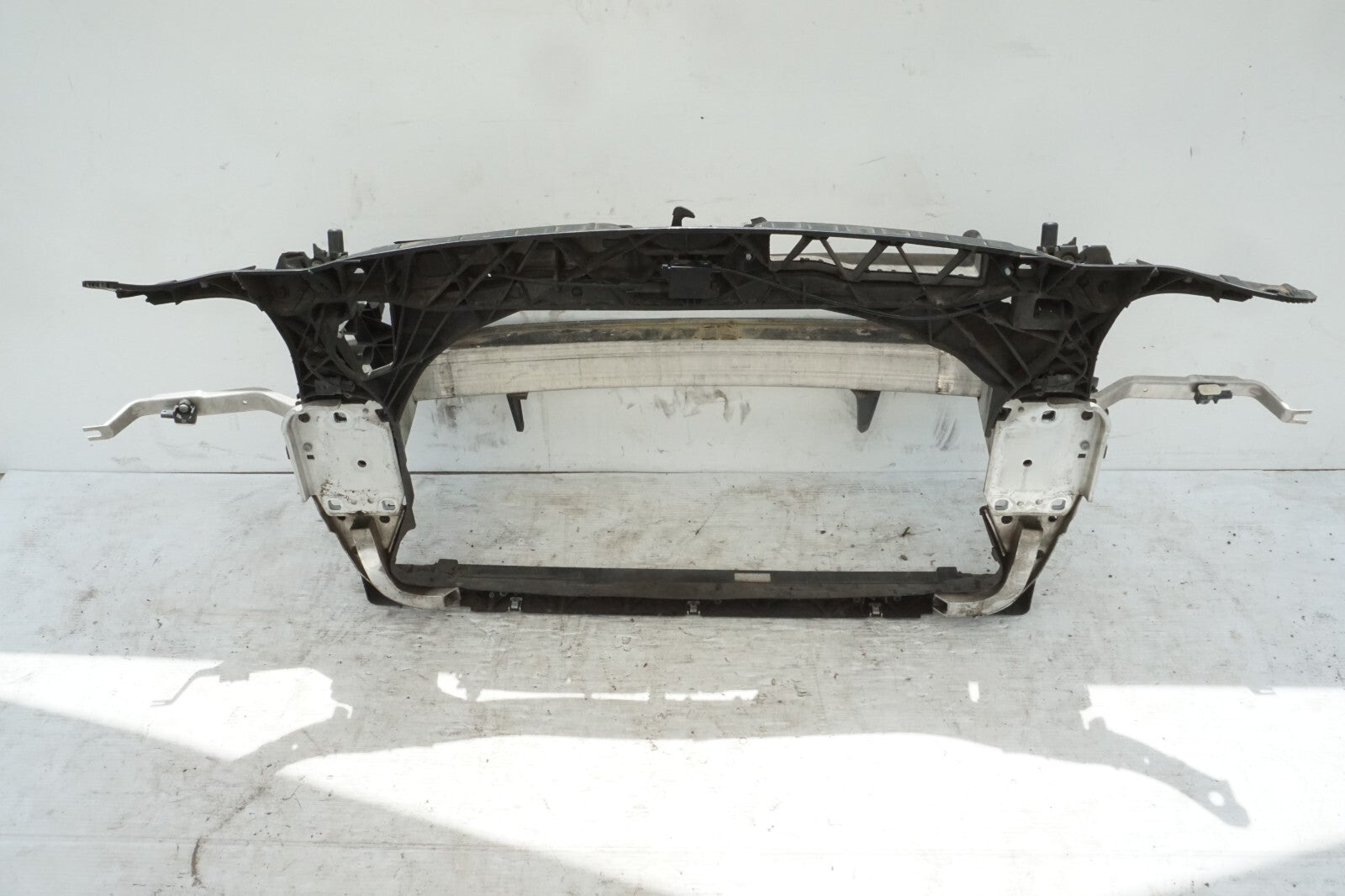 2012 - 2014 AUDI A7 FRONT RADIATOR SUPPORT & BUMPER REINFORCEMENT OEM
