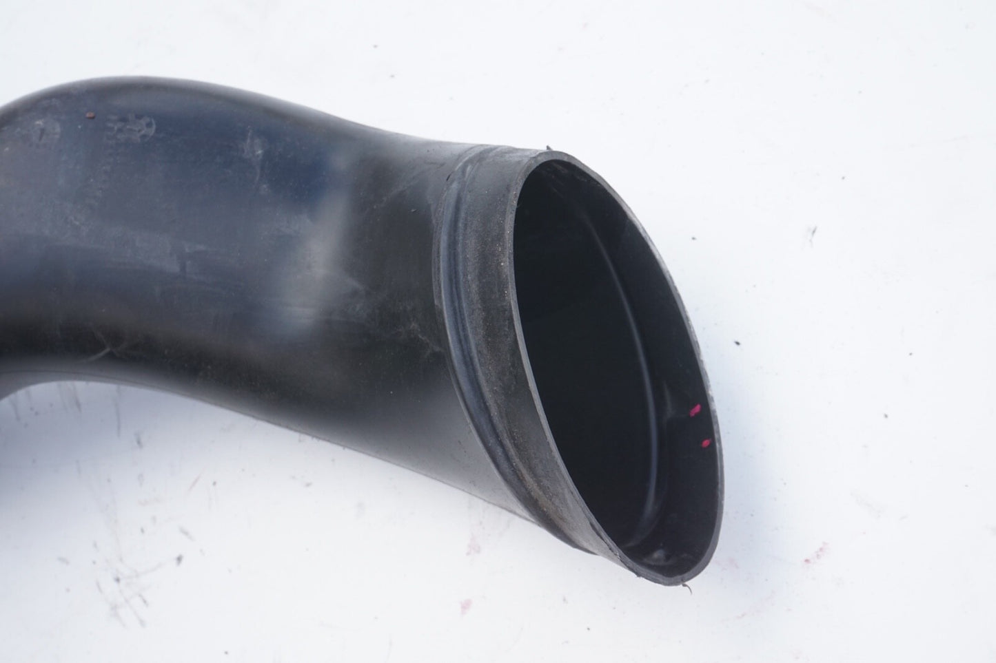 2011 - 2018 Porsche Cayenne Air Cleaner Intake Pipe 7P5128752