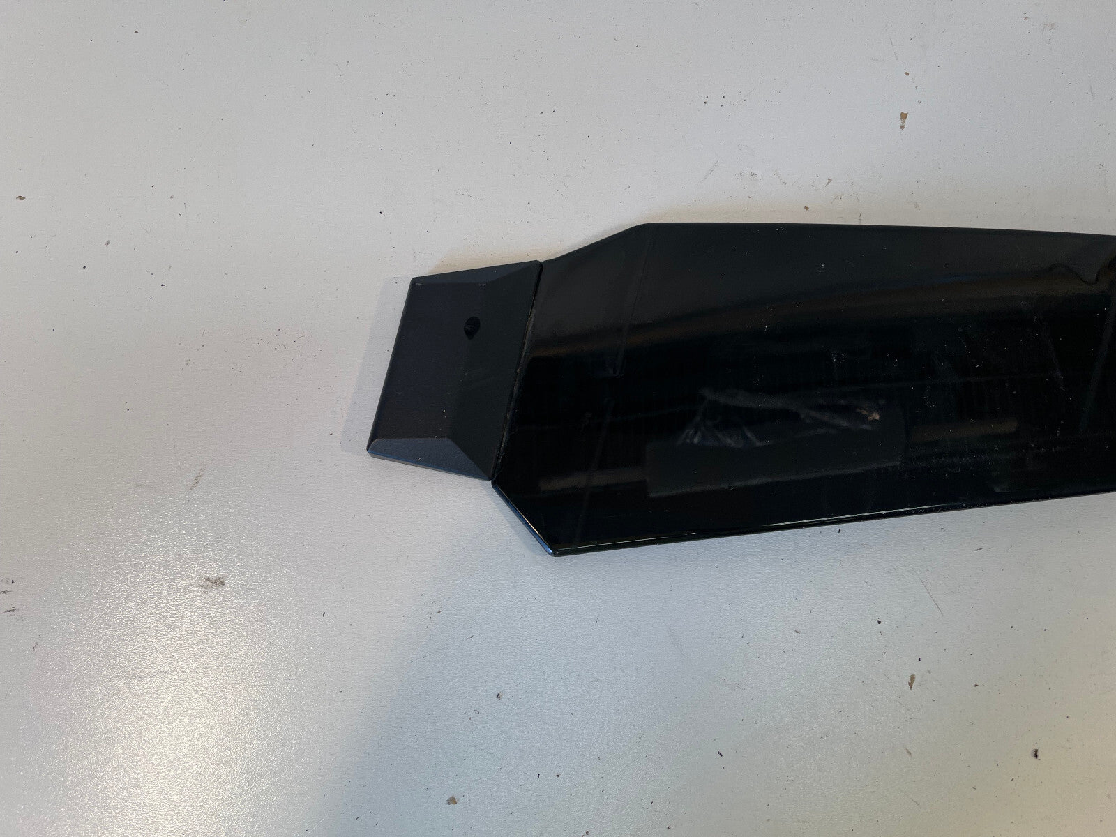 12 - 17 AUDI A7 REAR RIGHT PASS SIDE B PILLAR DOOR WINDOW APPLIQUE MOLDING OEM
