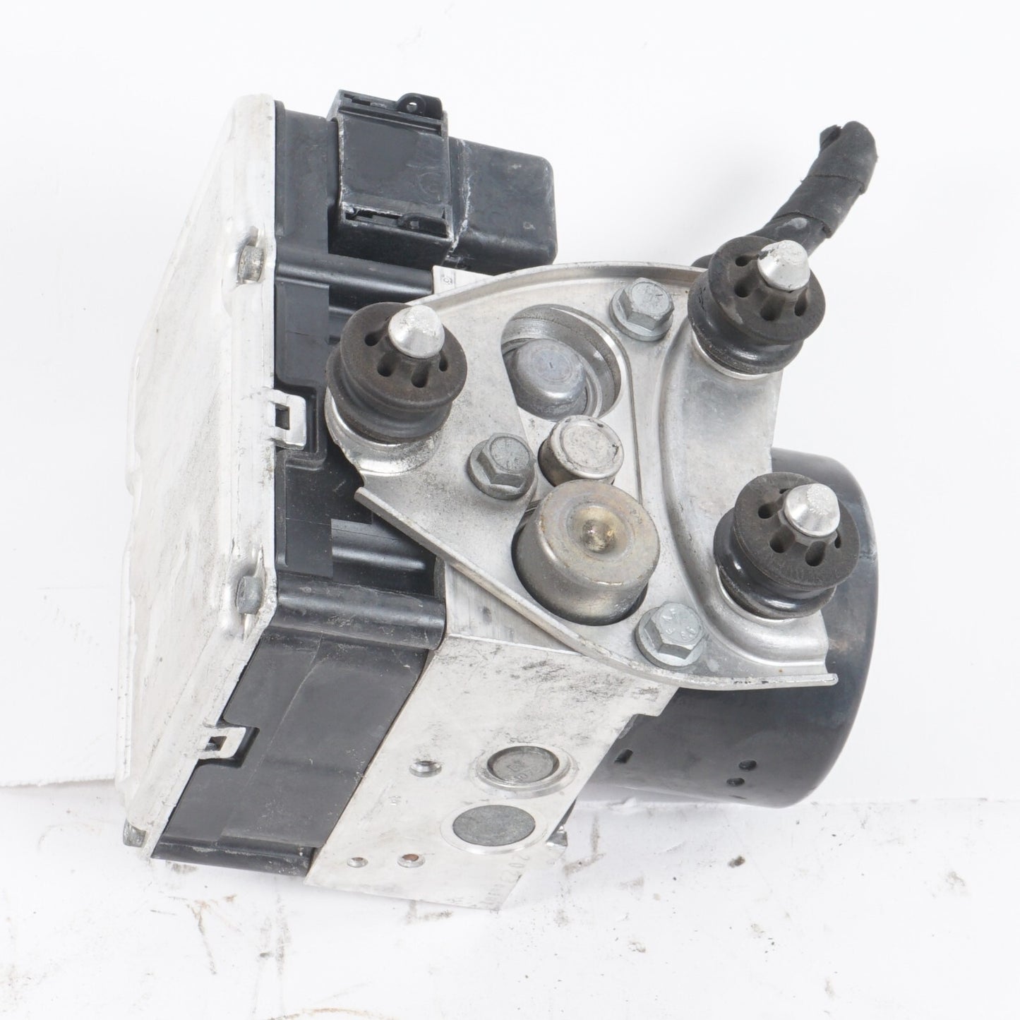 2011-2014 PORSCHE CAYENNE ABS ANTI LOCK BRAKE PUMP 7P0614517P OEM