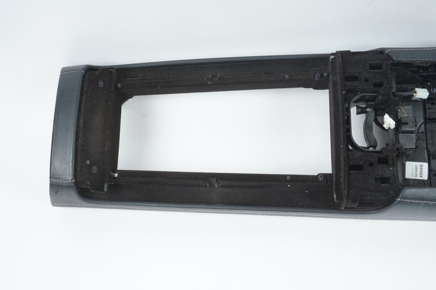 14 - 17 Mercedes W222 S600 S550 Center Console Trim Panel w/ Wire Harness OEM