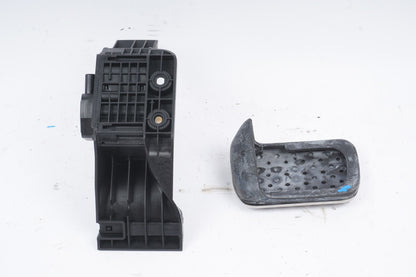 08-17 Mercedes W204 C250 C350 E350 Gas Parking Brake Pedal Accelerator Set