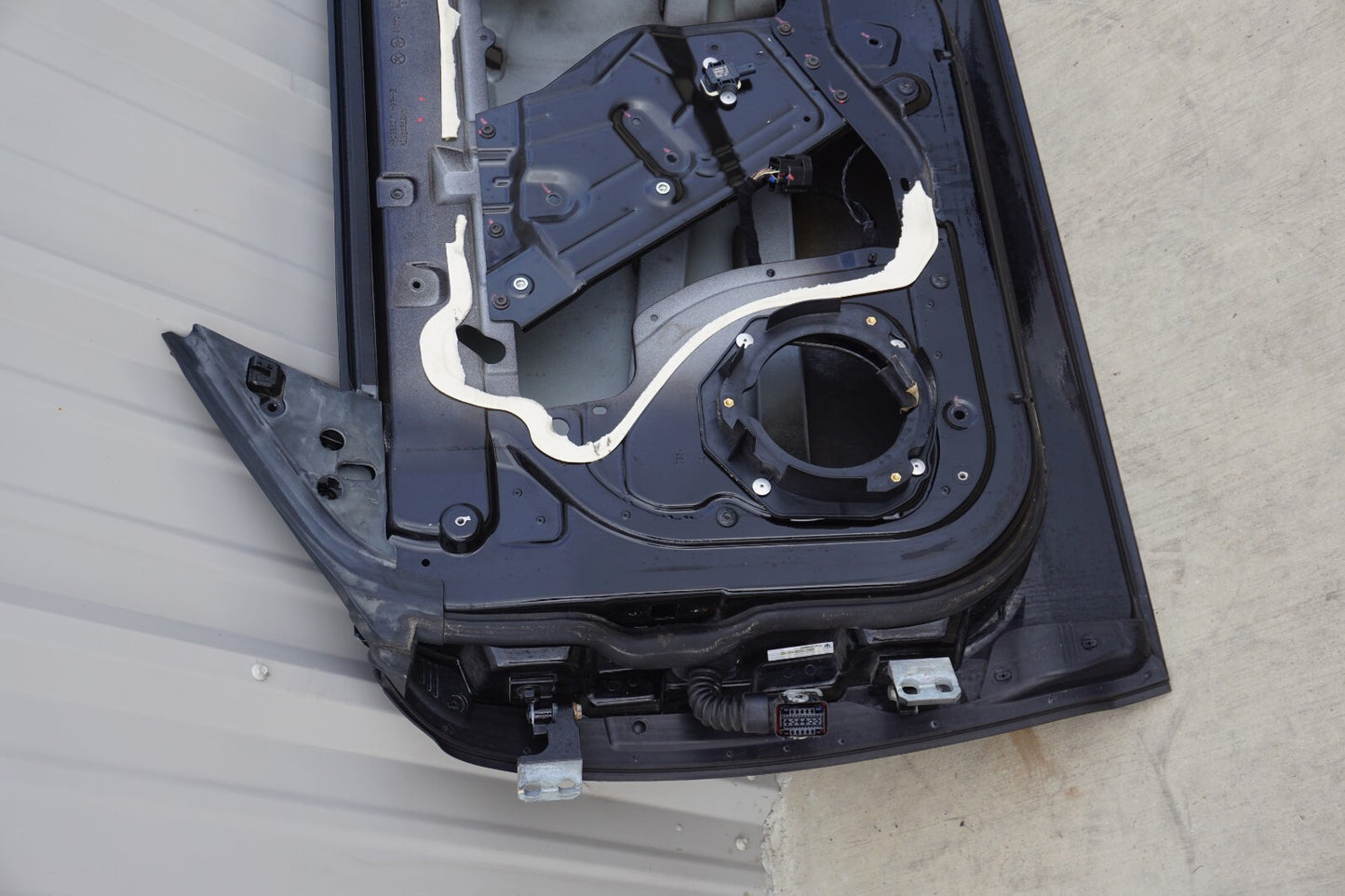 2014 - 2022 Maserati Ghibli Front Right Passenger Door Shell OEM