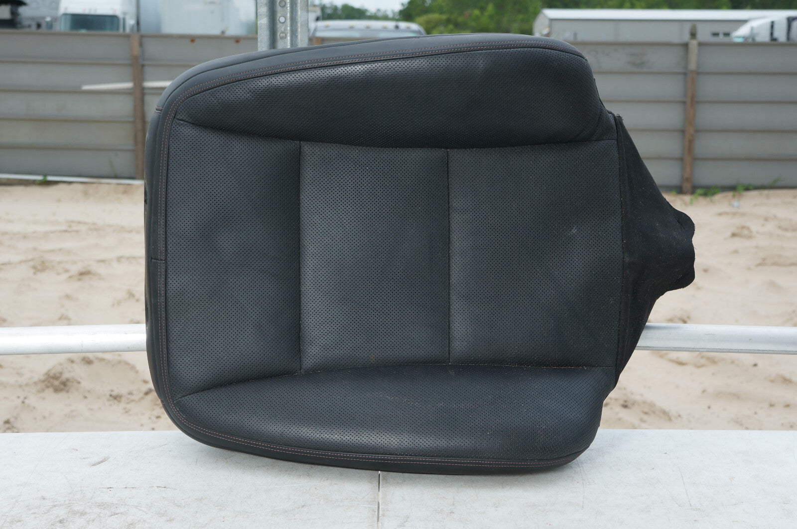 2010-2013 MERCEDES S550 W221 RIGHT FRONT SEAT UPPER BACKREST CUSHION OEM
