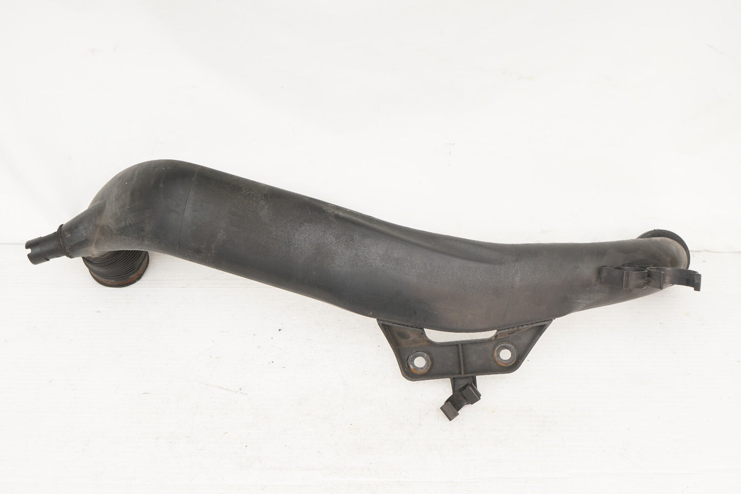 2007 - 2010 BMW 335i E93 AIR INDUCTION INTAKE PIPE TUBE 7600002 OEM