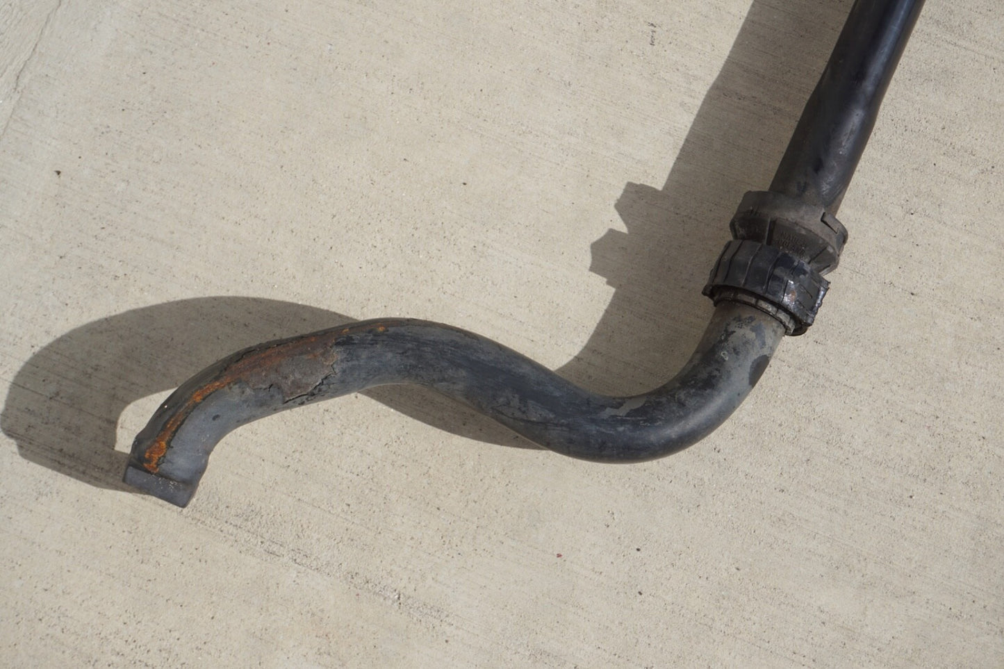 2011 - 2018 PORSCE CAYENNE - Front SWAY / Stabilizer BAR 7L0411025G