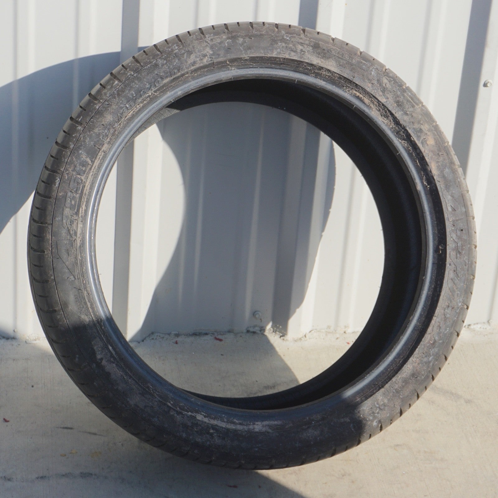 Used 285/35ZR20 Atturo AZ850 104Y - 8.2/32