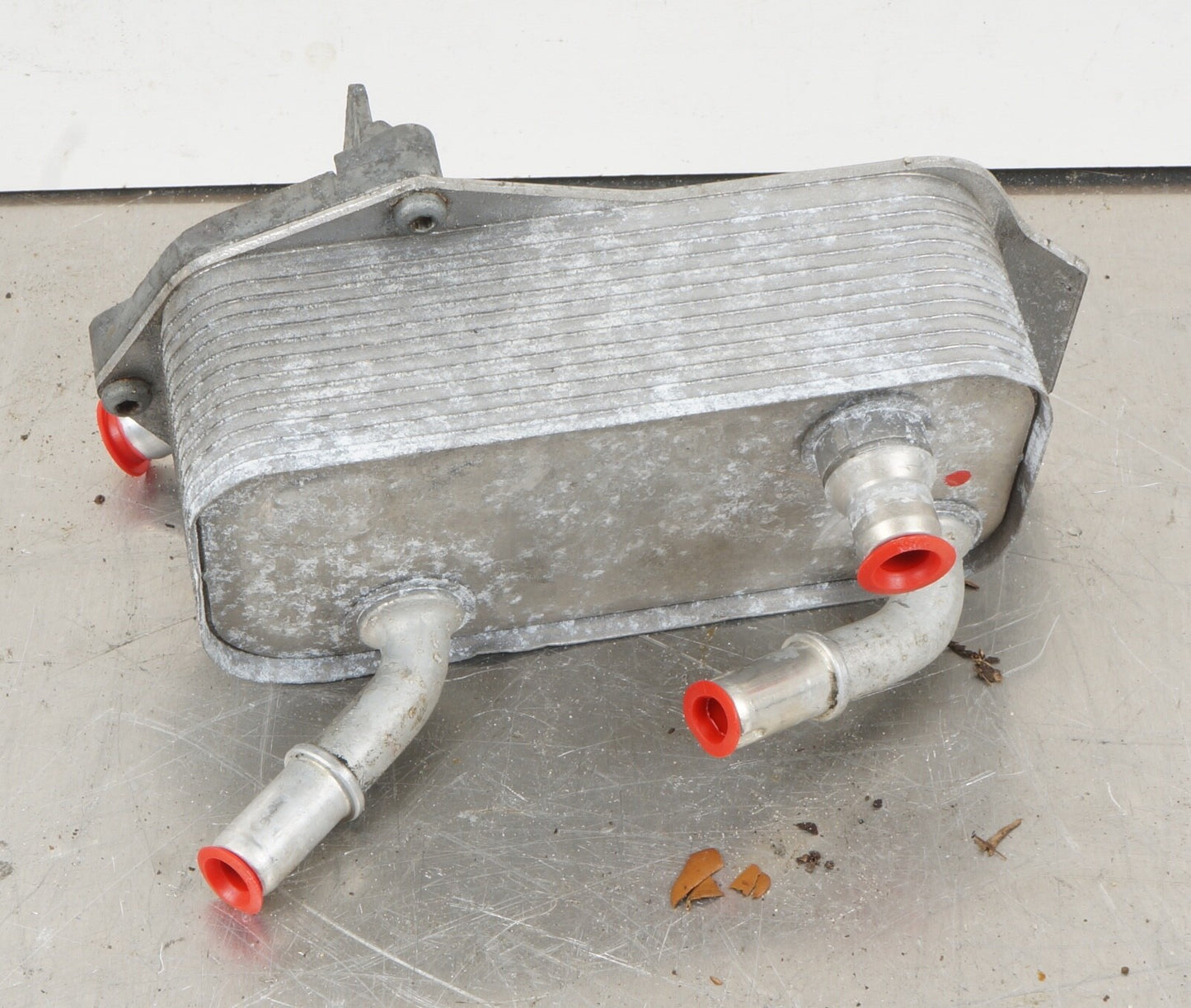 06-18 BMW Z4 E89 328i 528i Engine Oil Cooler Radiator 7521064 OEM