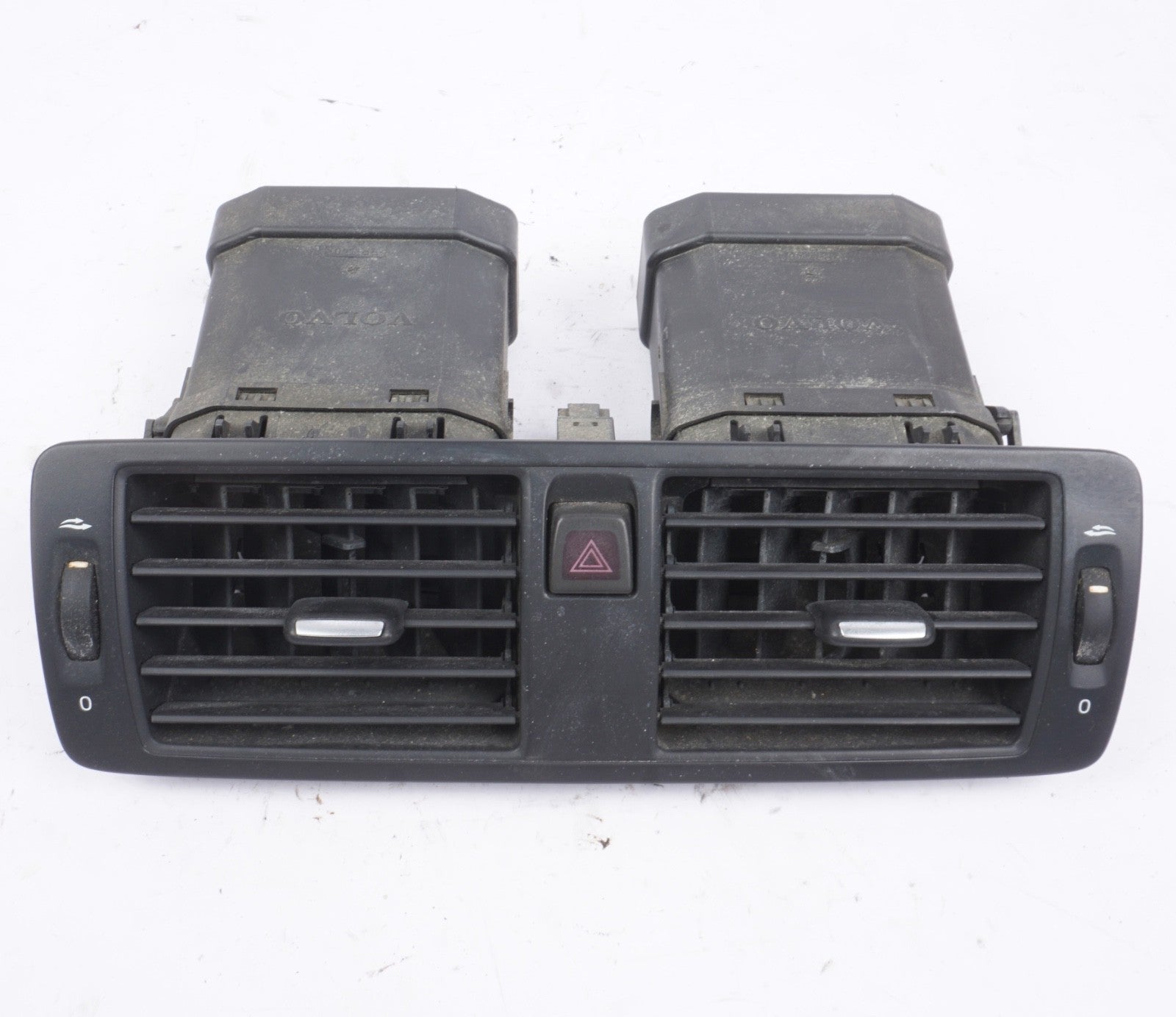 OEM 2006-2013 Volvo C70 2.5L CENTER DASH AC HEAT AIR VENTS HAZARD