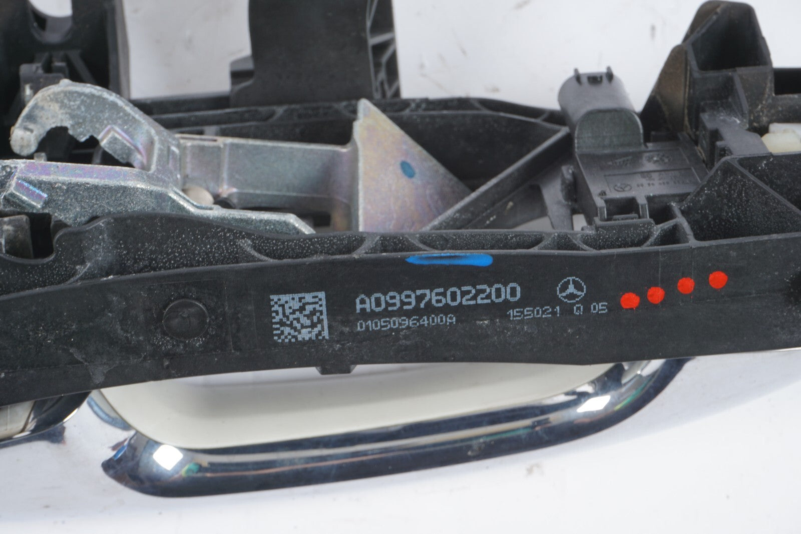 14 - 17 Mercedes S550 W222 REAR RIGHT PASSENGER SIDE DOOR EXTERIOR HANDLE  OEM
