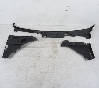 13-18 BMW 650i 640i Grand Coupe Front Windshield Wiper Cowl Cover Trim Panel OEM
