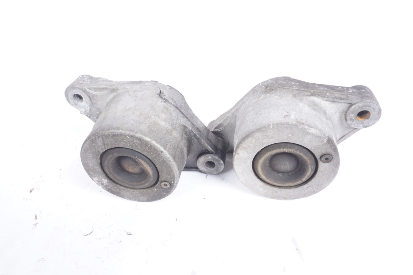 2014-2020 MASERATI GHIBLI S 3.0L V6 LEFT RIGHT FRONT ENGINE MOUNT BRACKET OEM