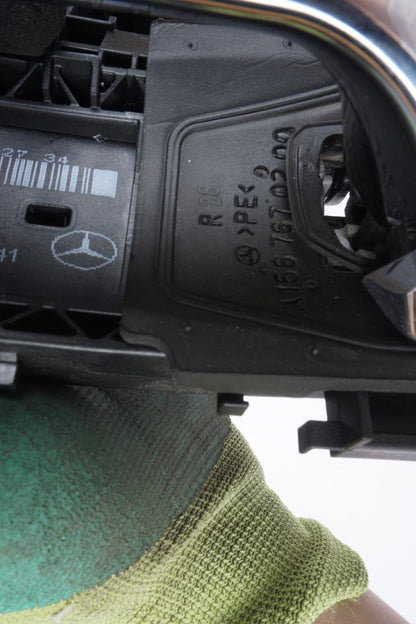 2015-2020 MERCEDES GLA250 X156 FRONT RIGHT EXTERIOR DOOR HANDLE NIGHT BLACK OEM