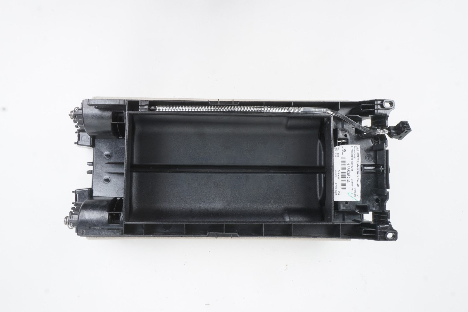 2022-2023 MERCEDES EQB 300 GLB 250 X243 CENTER CONSOLE ARMREST STORAGE LID OEM
