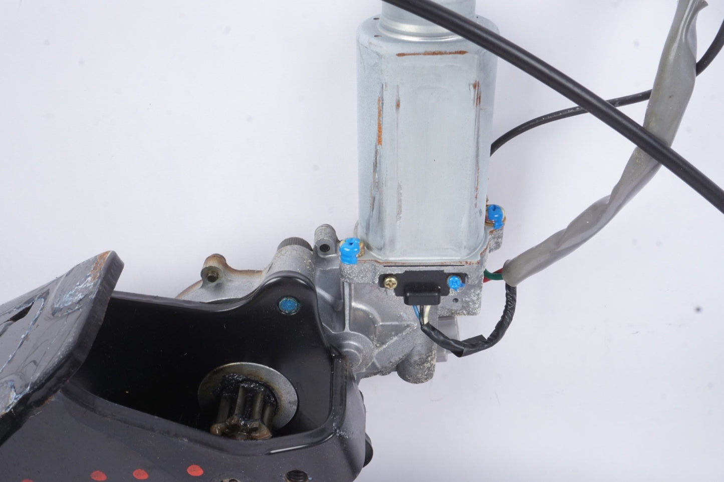 2002 - 2010 Lexus SC430 Convertible Rear Right Upper Roof Top Lid Hinge