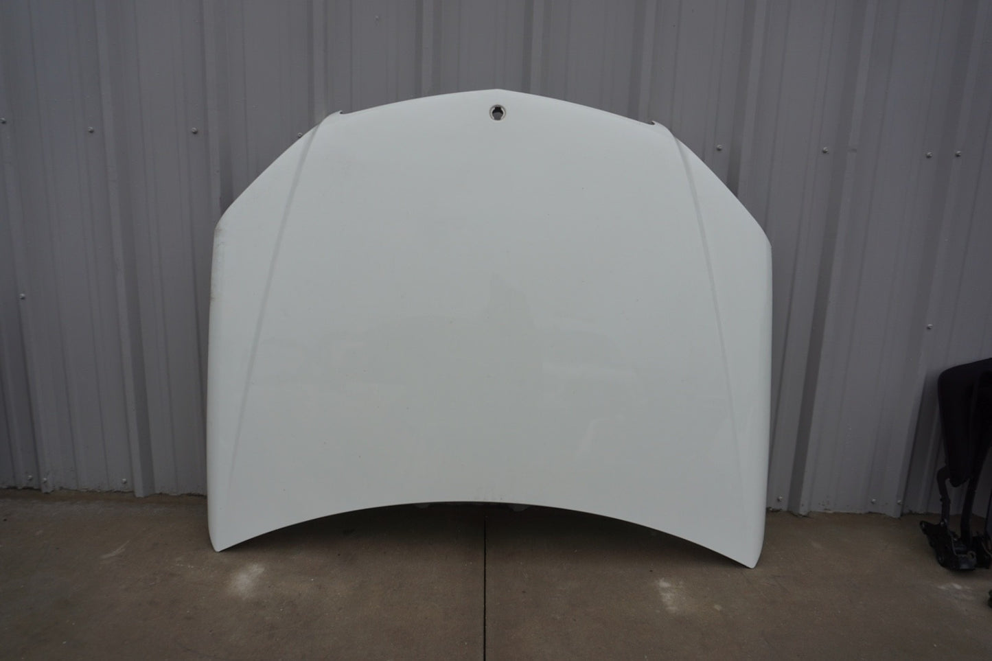 2008 - 2011 Mercedes W204 C250 C300 Front Hood Bonnet Panel Assembly OEM