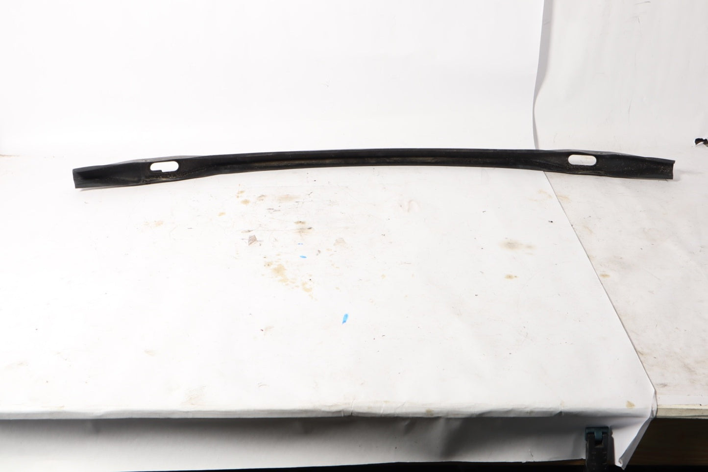 2012 - 2015 BMW 650i F12 FRONT LOWER BUMPER REINFORCEMENT IMPACT BAR OEM